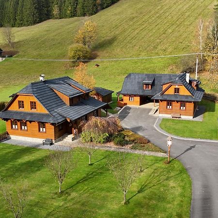 Valassky Dvur Velké Karlovice エクステリア 写真